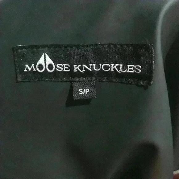 Moose knuckles  rain jacket - Picture 2 of 8